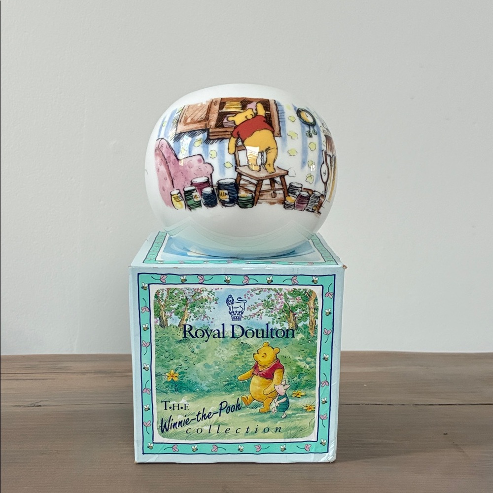 Royal Doulton Winnie the Pooh money ball